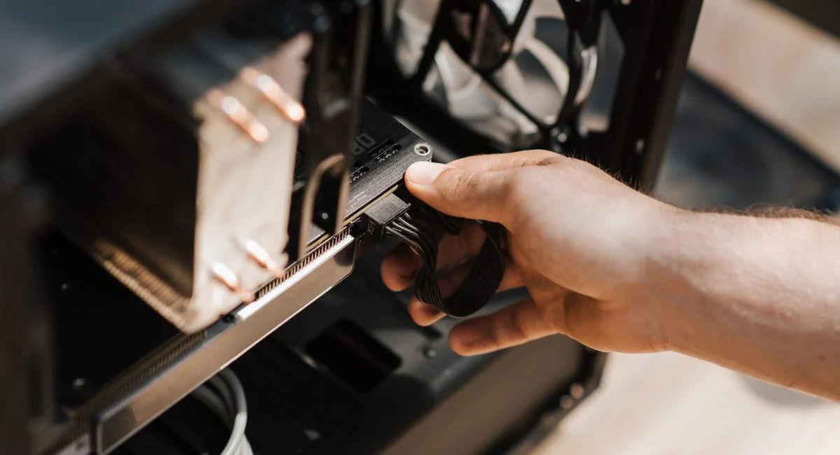 Installer Windows 11 sur un PC non compatible processeur par des méthodes fiables et explicatives